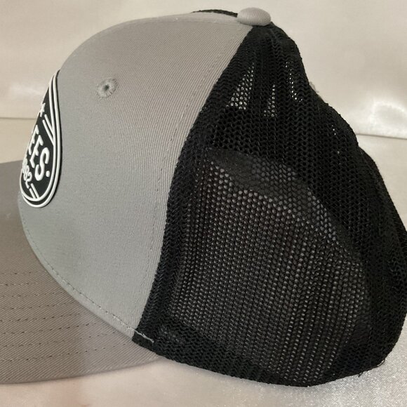 Buc-Ees Gray & Black Mesh Back Trucker Hat L/XL Proflex Adjustable Cap - Picture 2 of 5